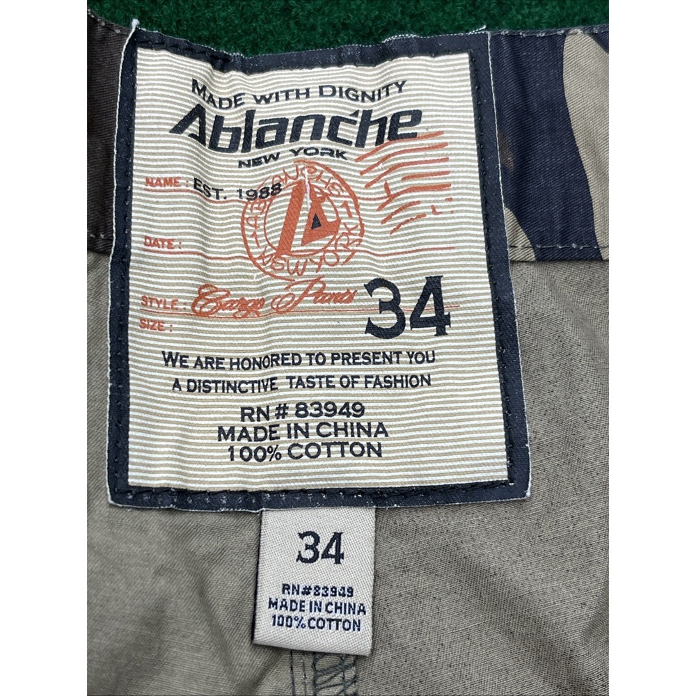 Ablanche Green Camo Cargo Shorts Belt & Pockets Mens Size 34 NWT - Picture 3 of 9